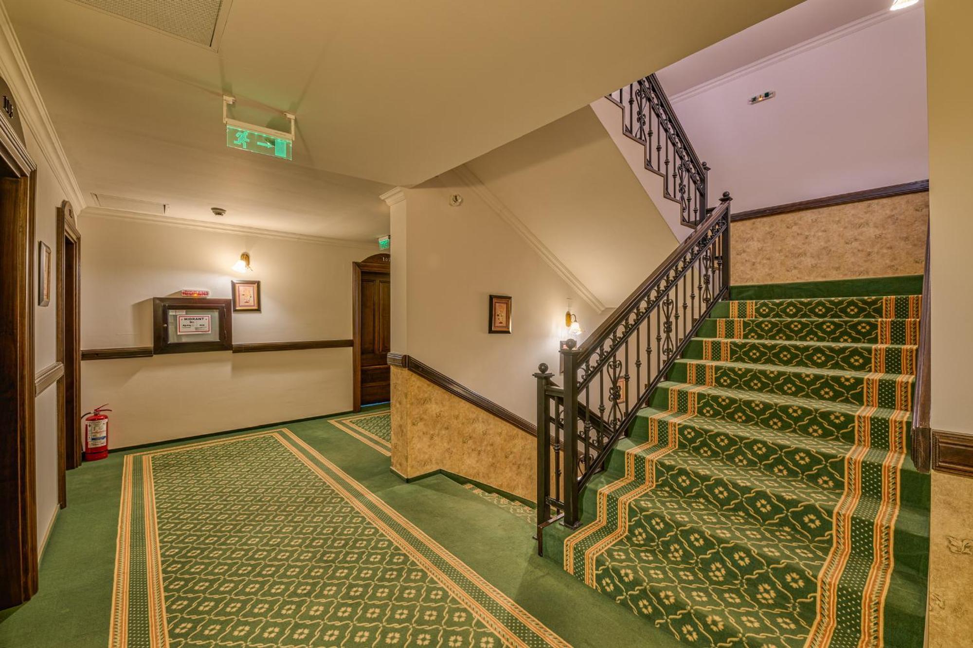Hotel Classico Temeşvar Dış mekan fotoğraf